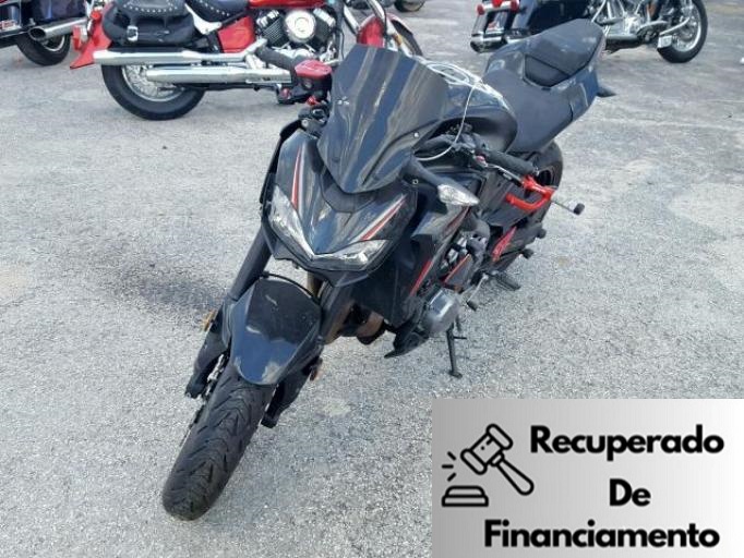 ZR 900